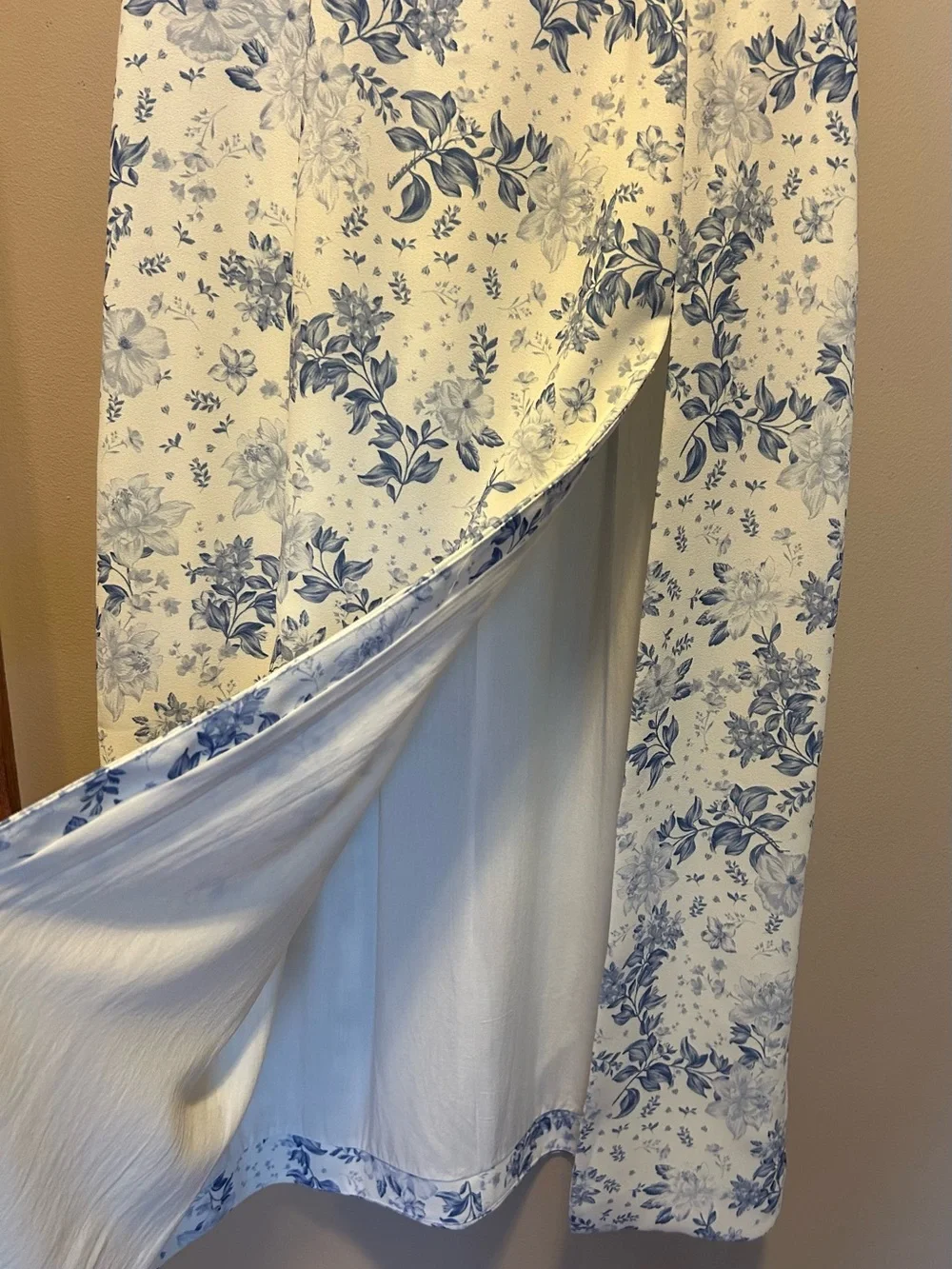 House of CB Dress Charlotte Like New- blue and cream - Picture 10 of 12